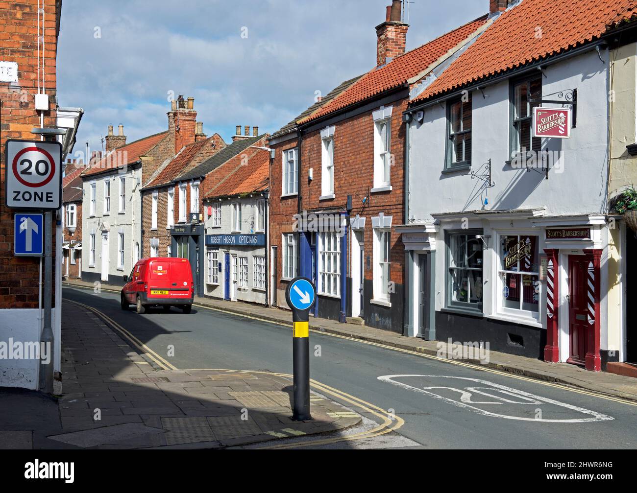 Royal Mail van su Souter Gate a Hedon, East Yorkshire, Inghilterra Regno Unito Foto Stock