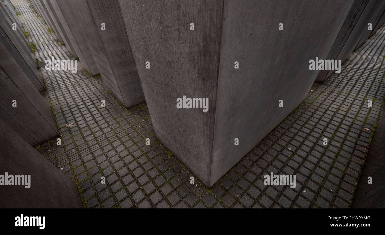 Elementi del Memoriale dell'Olocausto a Berlino, Germania. Foto Stock