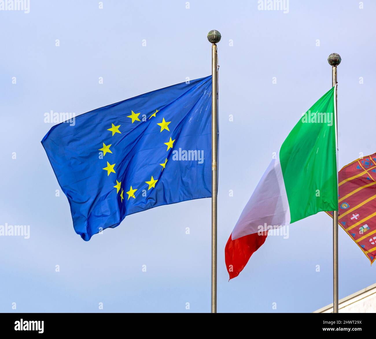 Unione Europea Unione Europea e bandiere italiane insieme Foto Stock