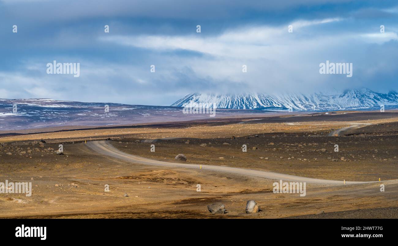Pista per gli altopiani dell'Islanda senza persone Foto Stock