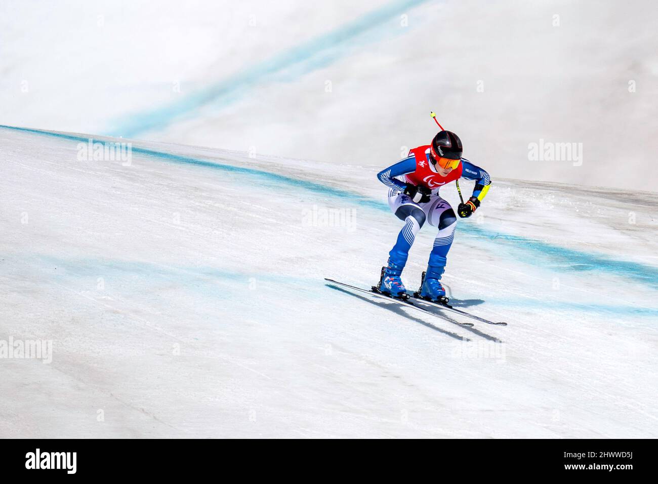 Pechino, Hebei, Cina. 6th Mar 2022. Santeri Kiiveri di Finlandia compete nel Super-G Standing Para Alpine Ski competizione maschile alle Olimpiadi invernali di Pechino 2022 a Yanqing, Cina, il 6 marzo 2022. (Credit Image: © Mark Edward Harris/ZUMA Press Wire) Foto Stock