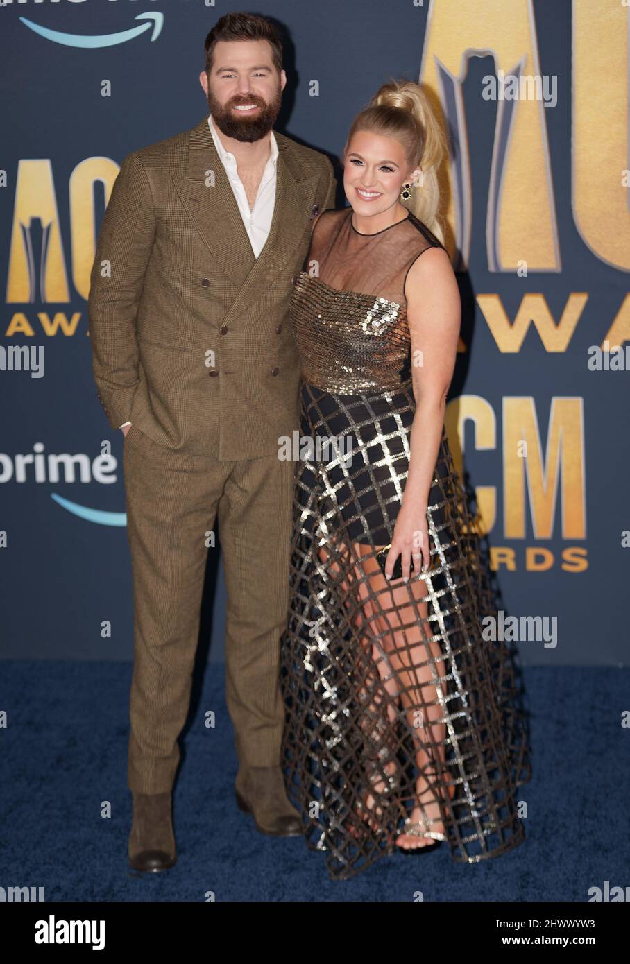 Las Vegas, Stati Uniti. 07th Mar 2022. Jordan Davis e sua moglie Kristin  o'Connor Davis arrivano all'Academy of Country Music Awards 57th che si  tiene presso l'Allegiant Stadium Way di Las Vegas,