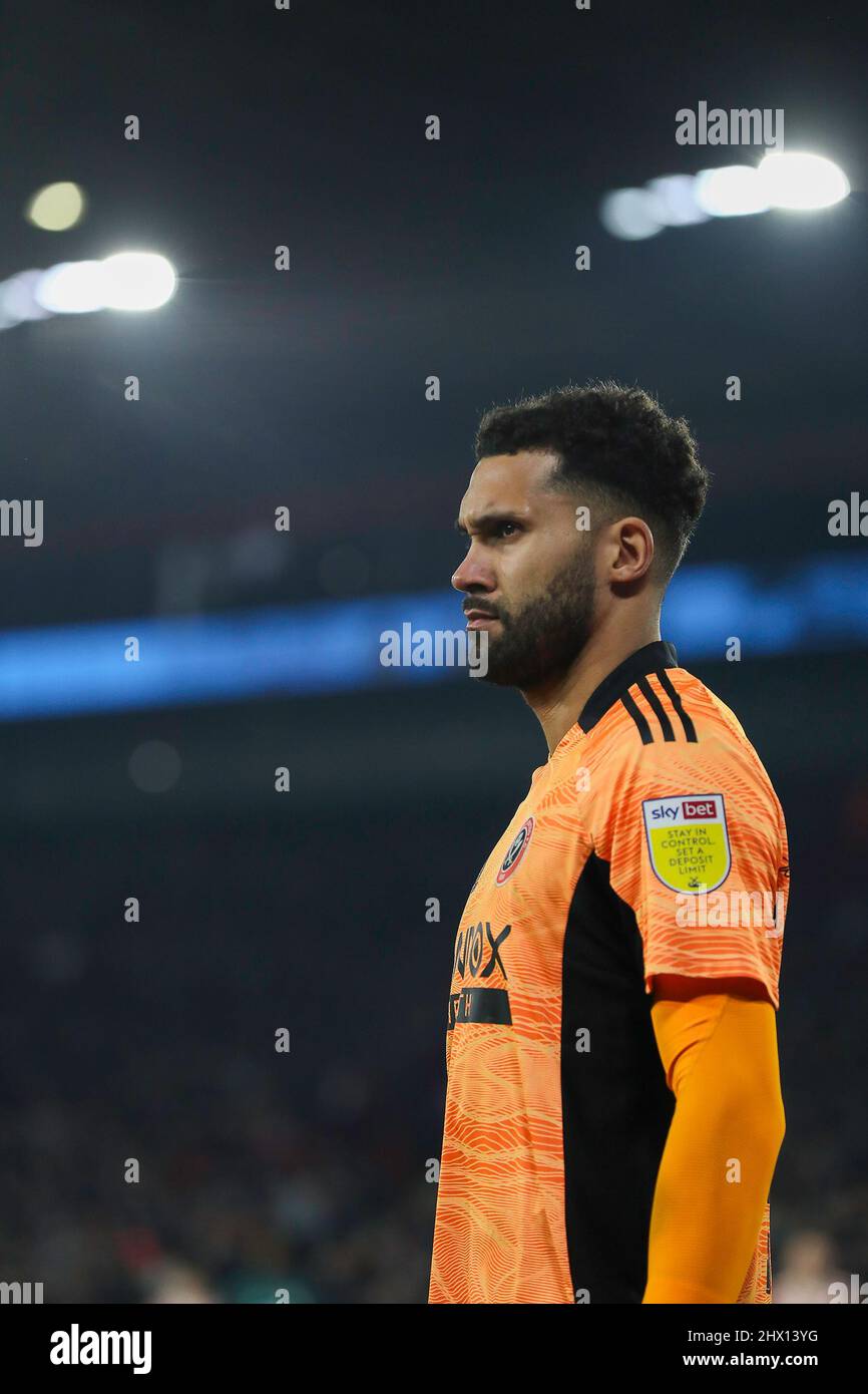 Sheffield, Regno Unito. 08th Mar 2022. Sheffield United Goalkeeper #18 Wes Foderingham durante la partita del campionato EFL Sky Bet tra Sheffield Utd e Middlesbrough a Bramall Lane, Sheffield, Inghilterra, il 8 marzo 2022. Foto di Simon Hall. Solo per uso editoriale, licenza richiesta per uso commerciale. Nessun utilizzo nelle scommesse, nei giochi o nelle pubblicazioni di un singolo club/campionato/giocatore. Credit: UK Sports Pics Ltd/Alamy Live News Foto Stock