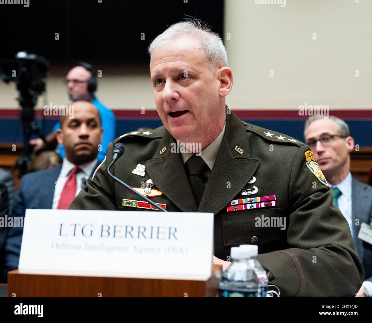 Washington, Stati Uniti. 08th Mar 2022. Scott Berrier, direttore della Defense Intelligence Agency, parla ad un'audizione della House Permanent Select Committee on Intelligence. Credit: SOPA Images Limited/Alamy Live News Foto Stock