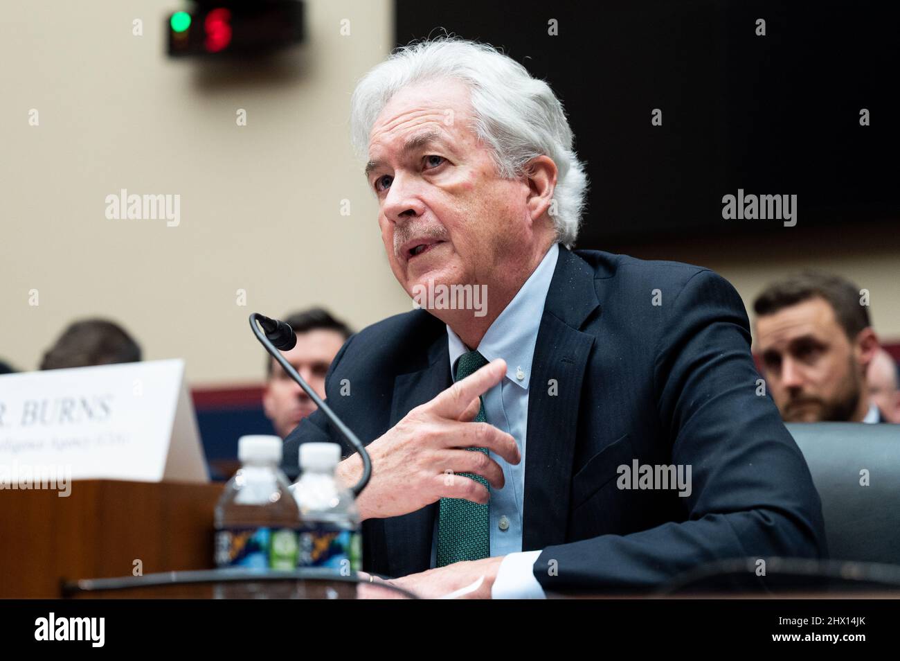 Washington, Stati Uniti. 08th Mar 2022. William Burns, direttore dell'Agenzia Centrale di intelligenza, parla ad un'audizione della Commissione permanente di selezione della Camera sull'intelligenza. Credit: SOPA Images Limited/Alamy Live News Foto Stock