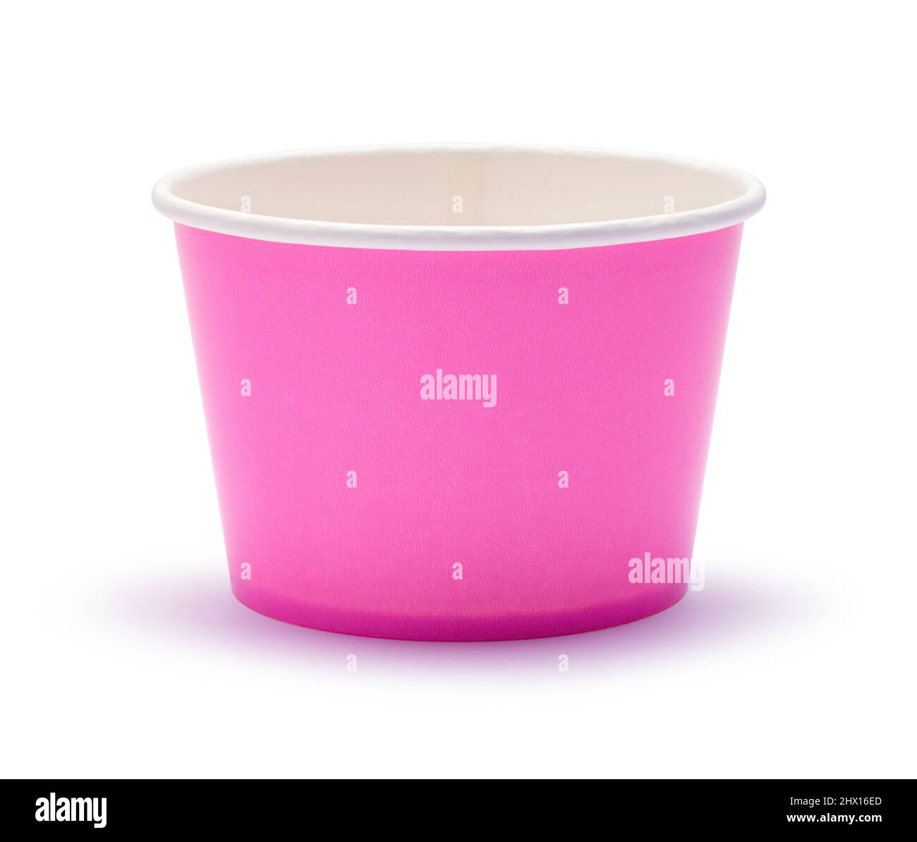 Vaschetta di carta rosa tagliata su bianco. Foto Stock