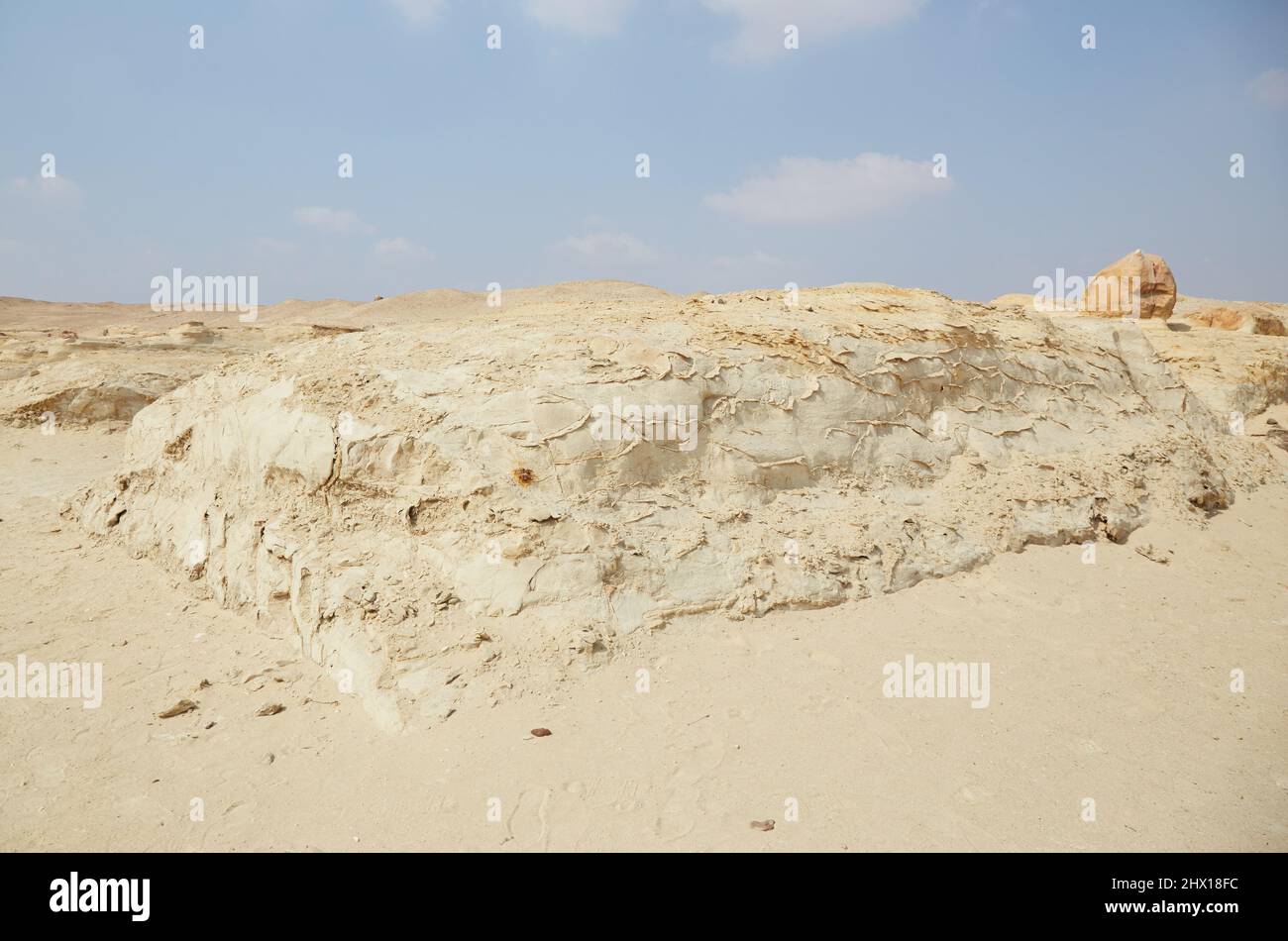 I misteriosi mastabas calcarei di El Lahun Foto Stock
