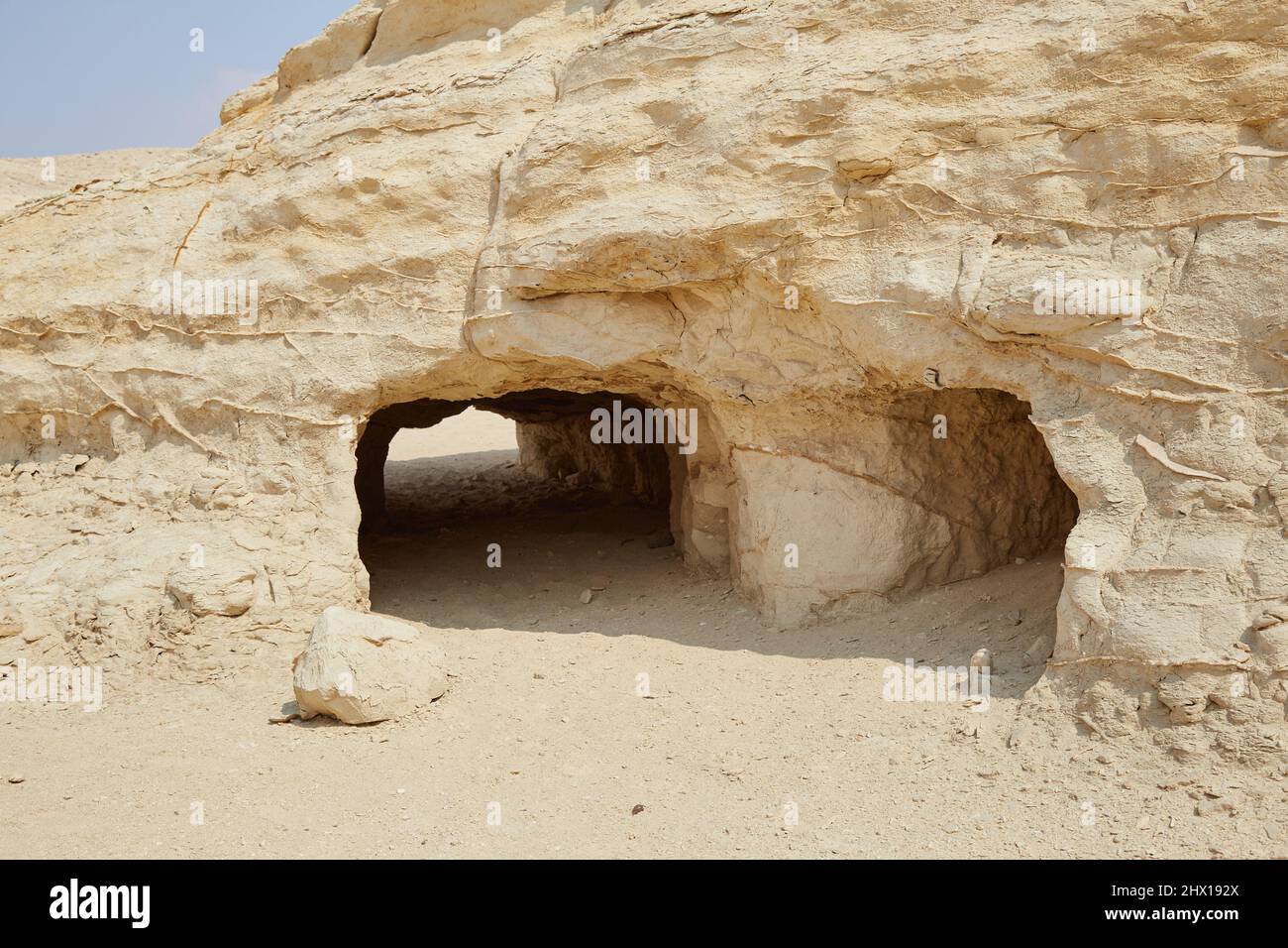 I misteriosi mastabas calcarei di El Lahun Foto Stock
