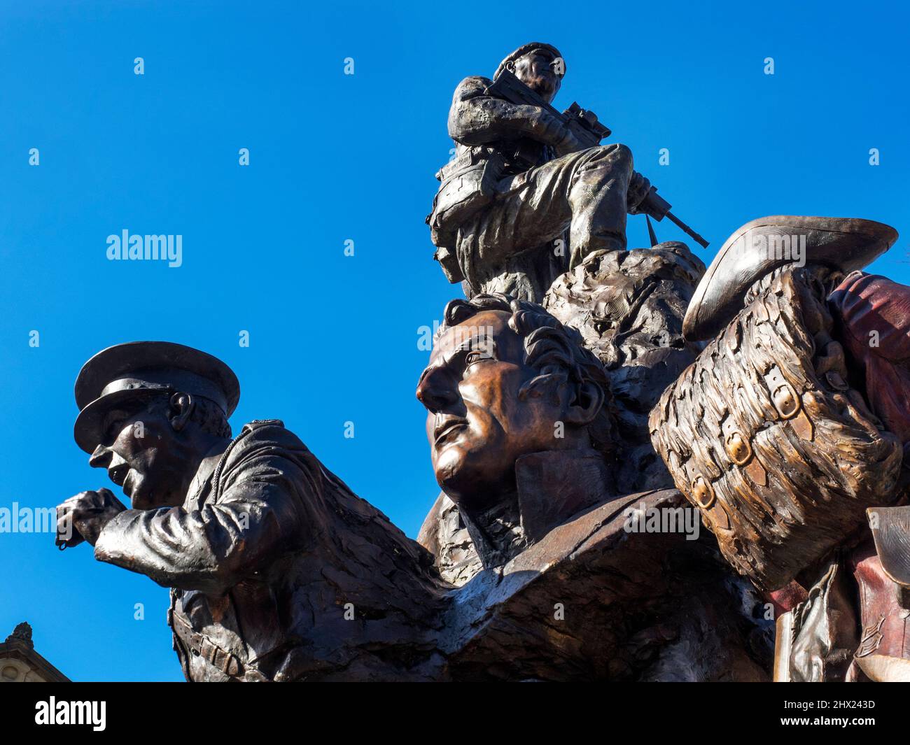 Il Duke of Wellingtons Regimental Memorial è stato inaugurato nel maggio 2019 presso i Woolshops di Halifax Yorkshire Inghilterra Foto Stock