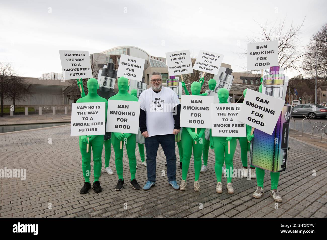 Edimburgo, Regno Unito. 9th Mar 2022. VPZ e Razor Ruddock chiamata o un Ban completo sul fumo il giorno Nazionale No Smoking a Edimburgo. Scotland Pic Credit: Pako Mera/Alamy Live News Foto Stock