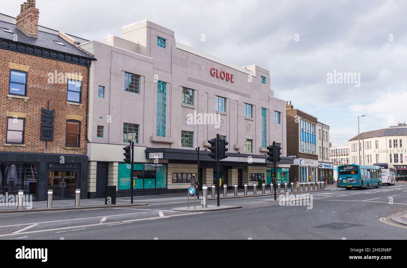 Globe Theater di Stockton on Tees, Inghilterra, Regno Unito, ha appena completato i lavori di ristrutturazione di questo edificio art deco. Foto Stock