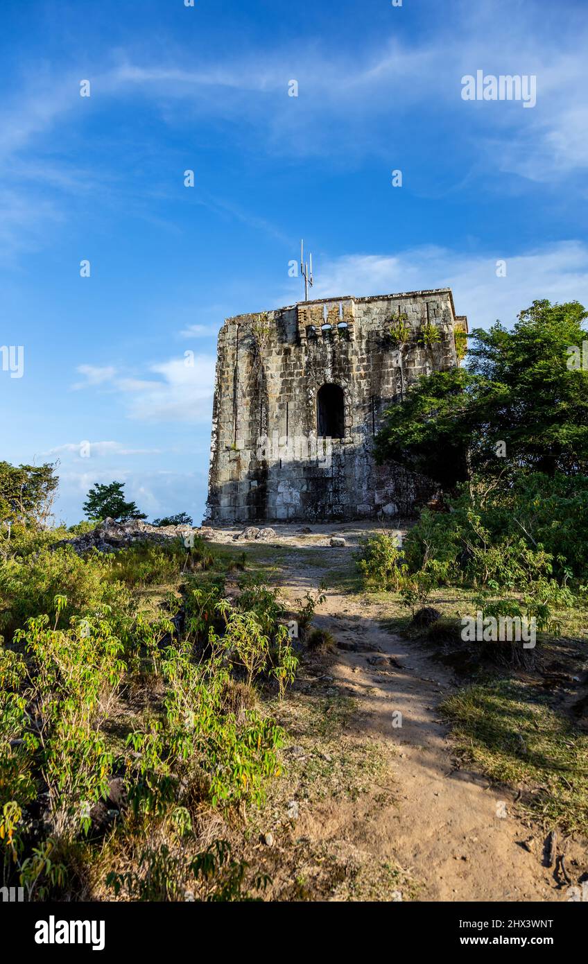 Torre sulla montagna le Chameau, Terre-de-Haut, Iles des Saintes, Les Saintes, Guadalupa, Antille minori, Caraibi. Foto Stock