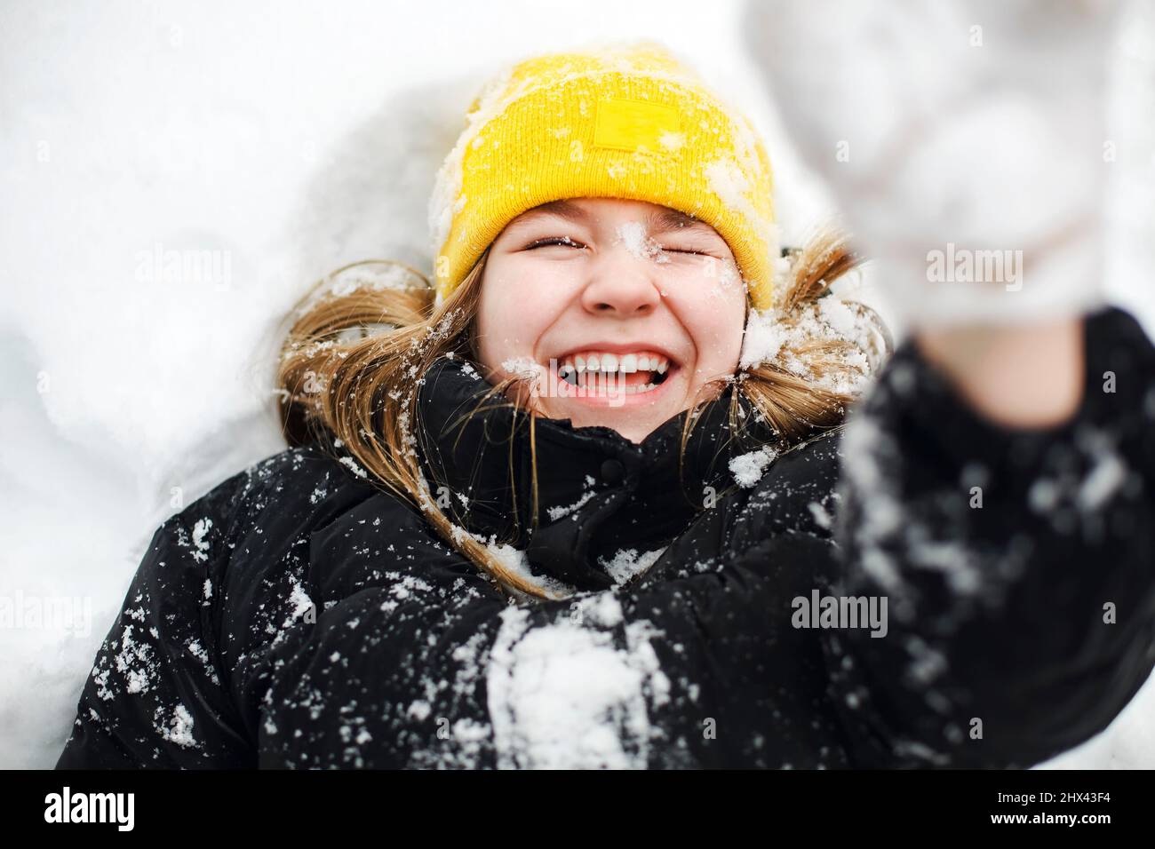 Grande palla di neve Foto stock - Alamy