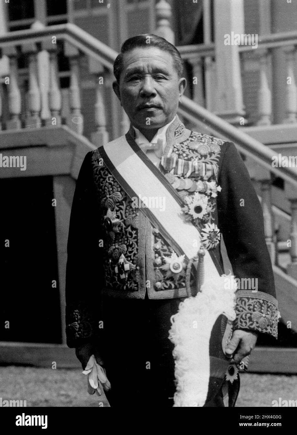 Il sig. Koki Hirota, ex ministro degli Affari esteri, e Premier è stato recentemente assunto da Domei cameraman. Febbraio 29, 1940. (Foto del Domei News Photos Service). Foto Stock