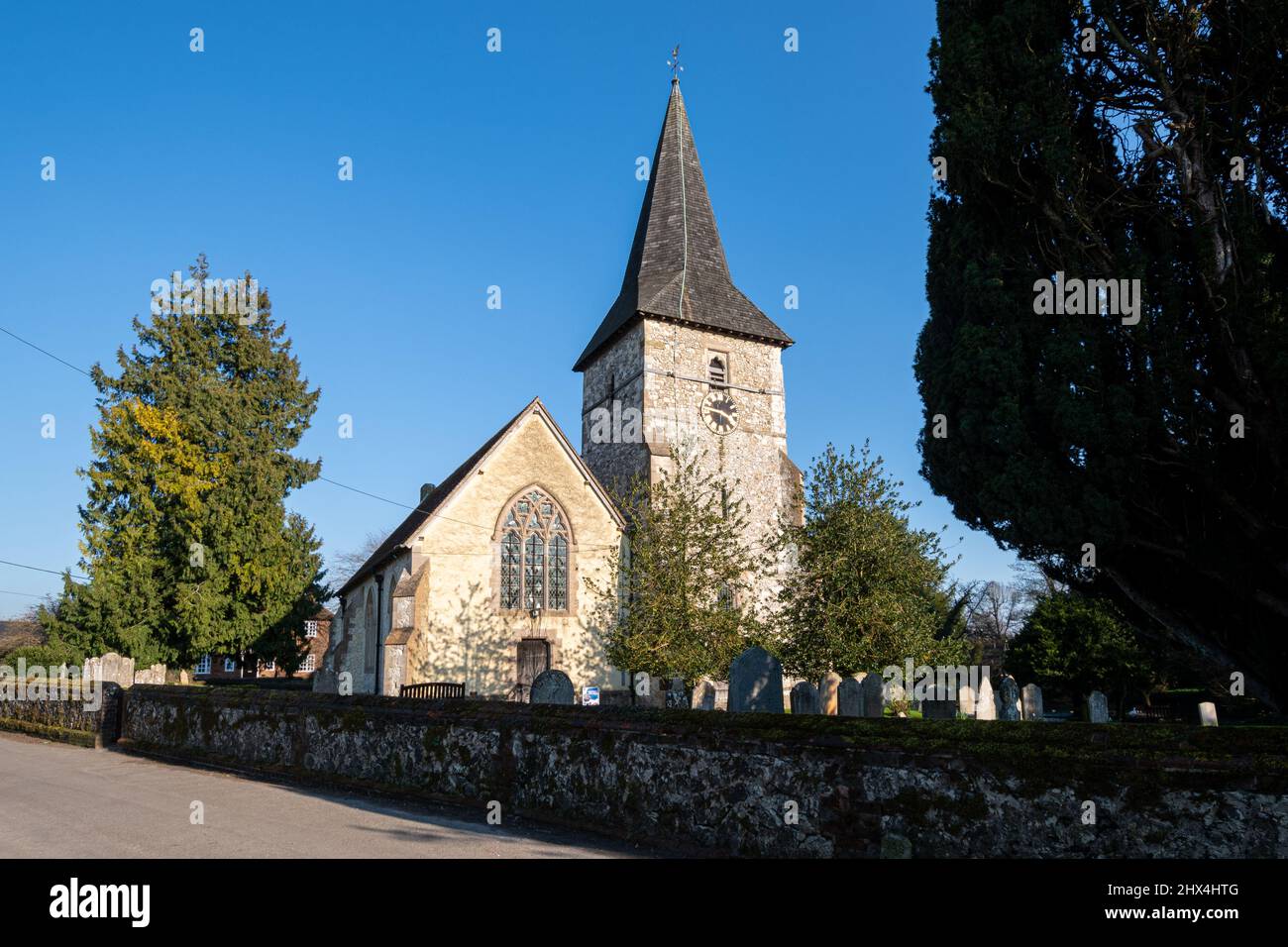 Chiesa parrocchiale di Holybourne, Chiesa del Santo Rood, villaggio di Holybourne, Hampshire, Inghilterra, Regno Unito Foto Stock