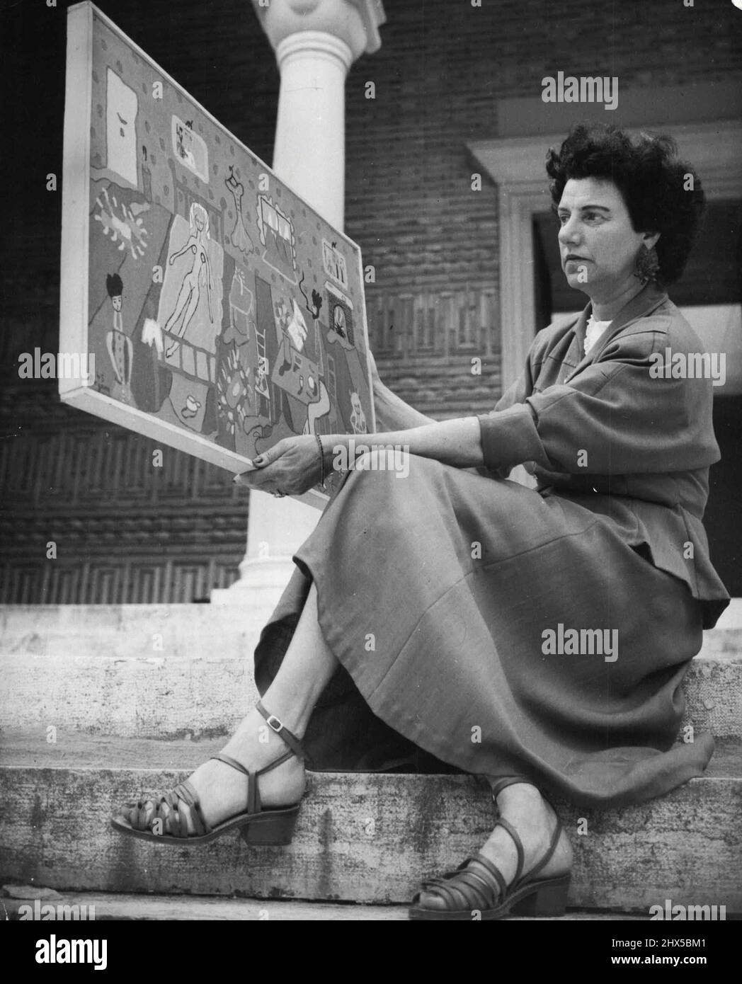Peggy Guggenheim a Venezia la signora Guggenheim mostra anche questo dipinto di una concezione veramente nuova. 'Interior' è il suo titolo e il nome dell'artista è Pageen ***** Figlia di Peggy del primo matrimonio. Gennaio 11, 1949. (Foto di Interfoto). Foto Stock