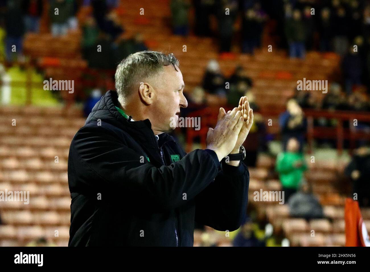 Oakwell, Barnsley, Inghilterra - 8th marzo 2022 Michael o'Neill Manager of Stoke - prima della partita Barnsley contro Stoke City, Sky Bet EFL Championship 2021/22, a Oakwell, Barnsley, Inghilterra - 8th marzo 2022, Credit: Arthur Haigh/WhiteRosePhotos/Alamy Live News Foto Stock