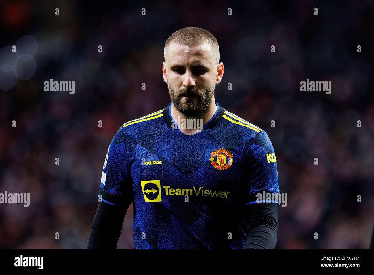 MADRID - FEB 23: Luke Shaw in azione alla partita della Champions League tra il Club Atletico de Madrid e il Manchester United allo Stadio Metropolitano Foto Stock