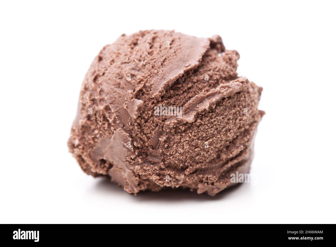Una paletta di gelato al cioccolato isolato su sfondo bianco Foto Stock