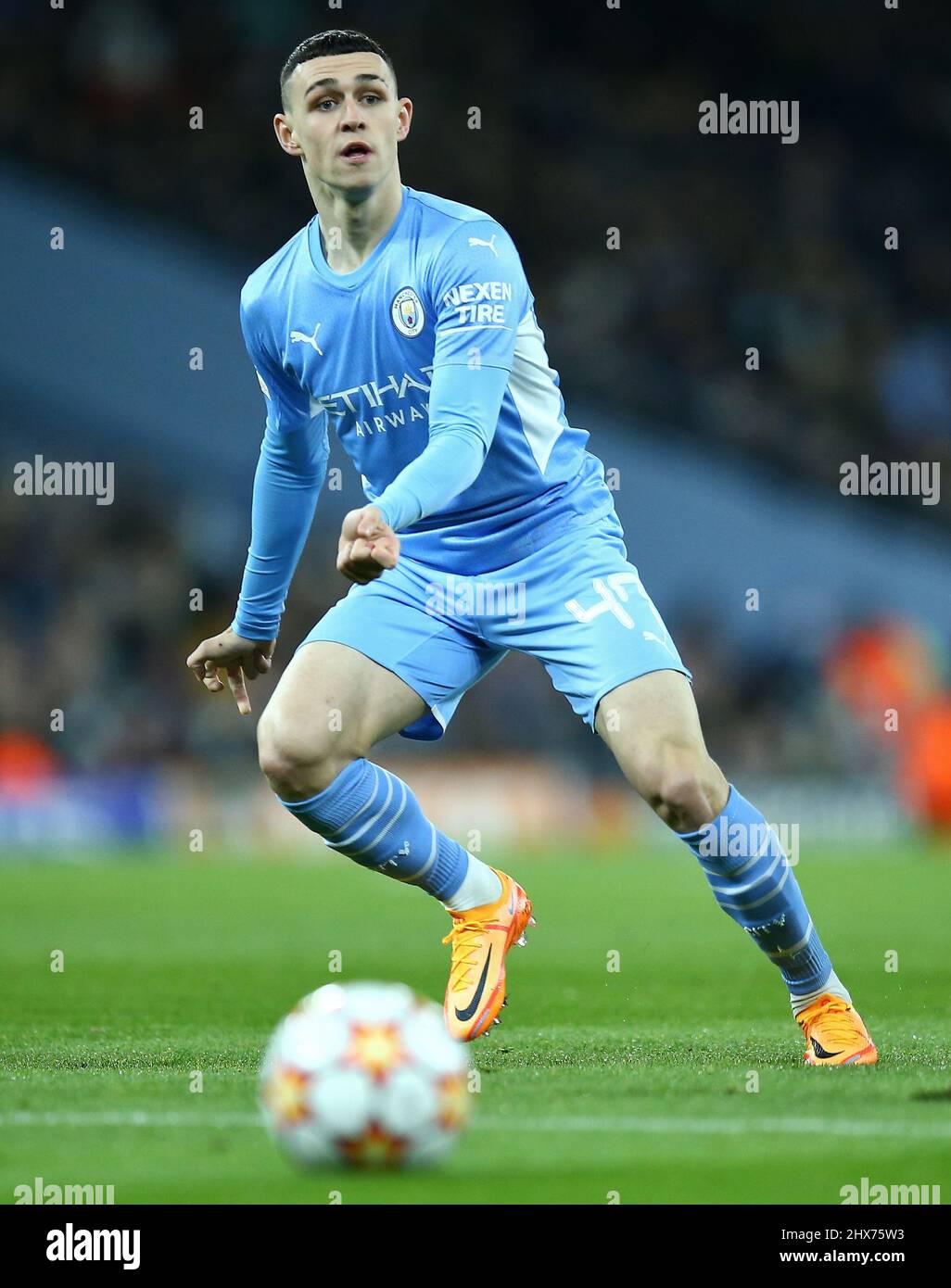 Manchester, Regno Unito. 09/03/2022, Phil Foden di Manchester City durante la partita di calcio Manchester City vs Sporting Lisbon, UEFA Champions League, Round of 16, LEG 2 of 2, Etihad Stadium, Manchester, UK. 9th marzo 2022. Credit: Michael Zemanek/Alamy Live News Foto Stock