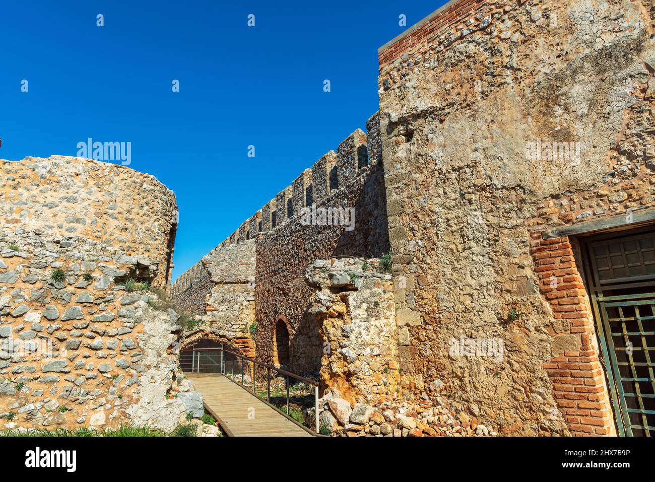 Fortezza interna del castello medievale di Alanya sulla costa mediterranea della Turchia meridionale. Foto Stock