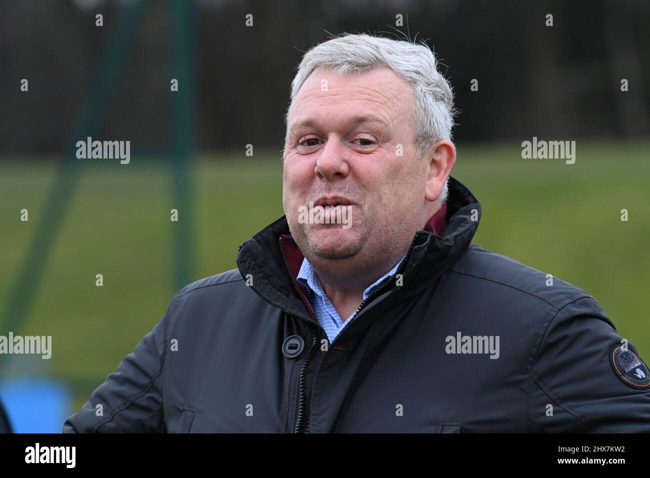 Oriam Sports Centre Edinburgh.Scotland.UK. 10th marzo 22 sessione di allenamento Hearts per la Scottish Cup Tie contro St Mirren. Andrew McKinlay, Chief Executive Officer di Hearts sul campo di allenamento . Credit: eric mccowat/Alamy Live News Foto Stock