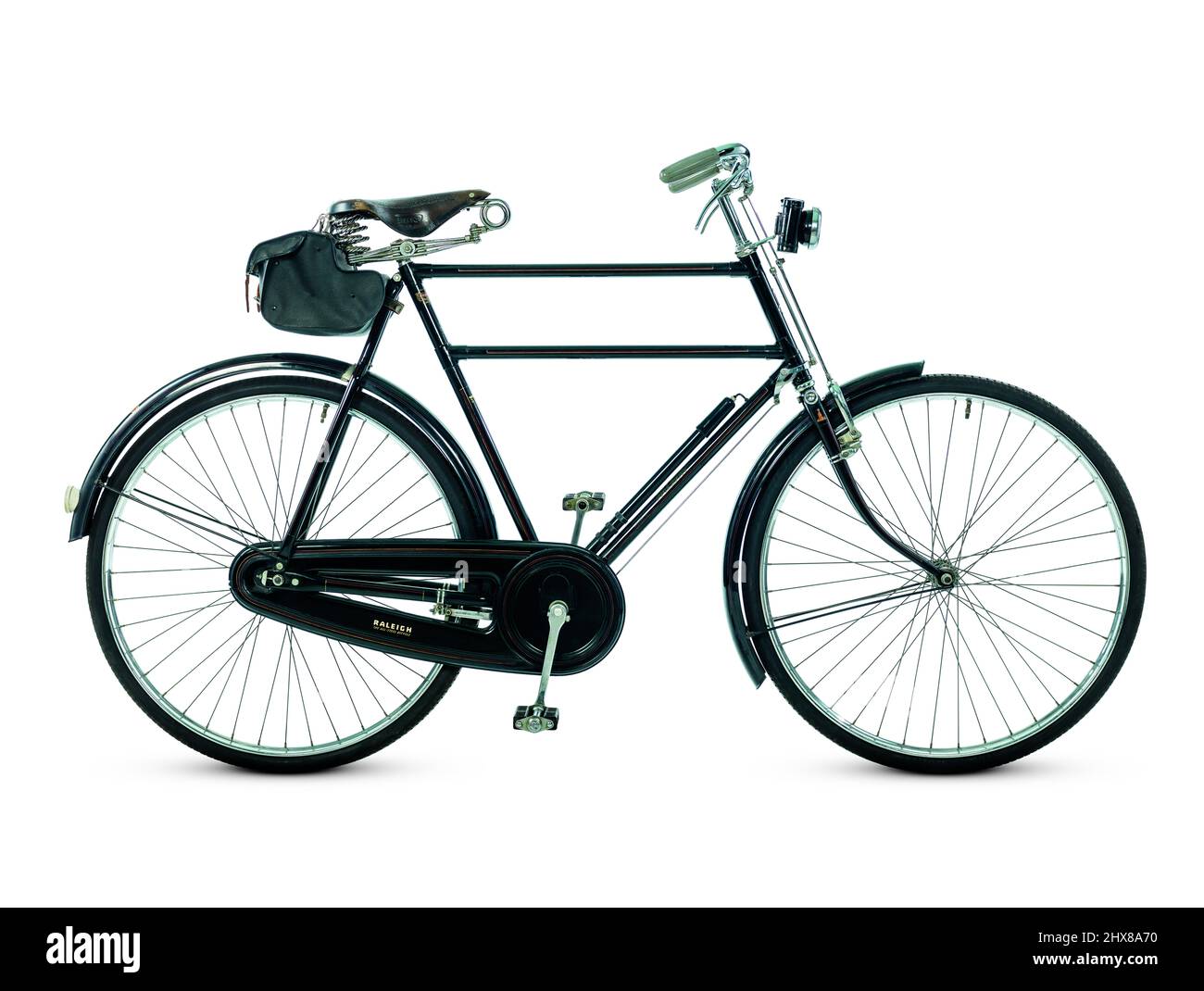 Bicicletta della polizia di Raleigh, vista laterale. Bicicletta con doppio cross bar. Bagno d'olio a ingranaggi singoli. Sella in pelle Brooks B33. Molla elicoidale grande. Freni ad asta. Barre cromate. Set catena STOL. Catarifrangente posteriore di trasferimento. Campana Miller. Testa dello sterzo. Bloccaggio corona forcella. Foto Stock