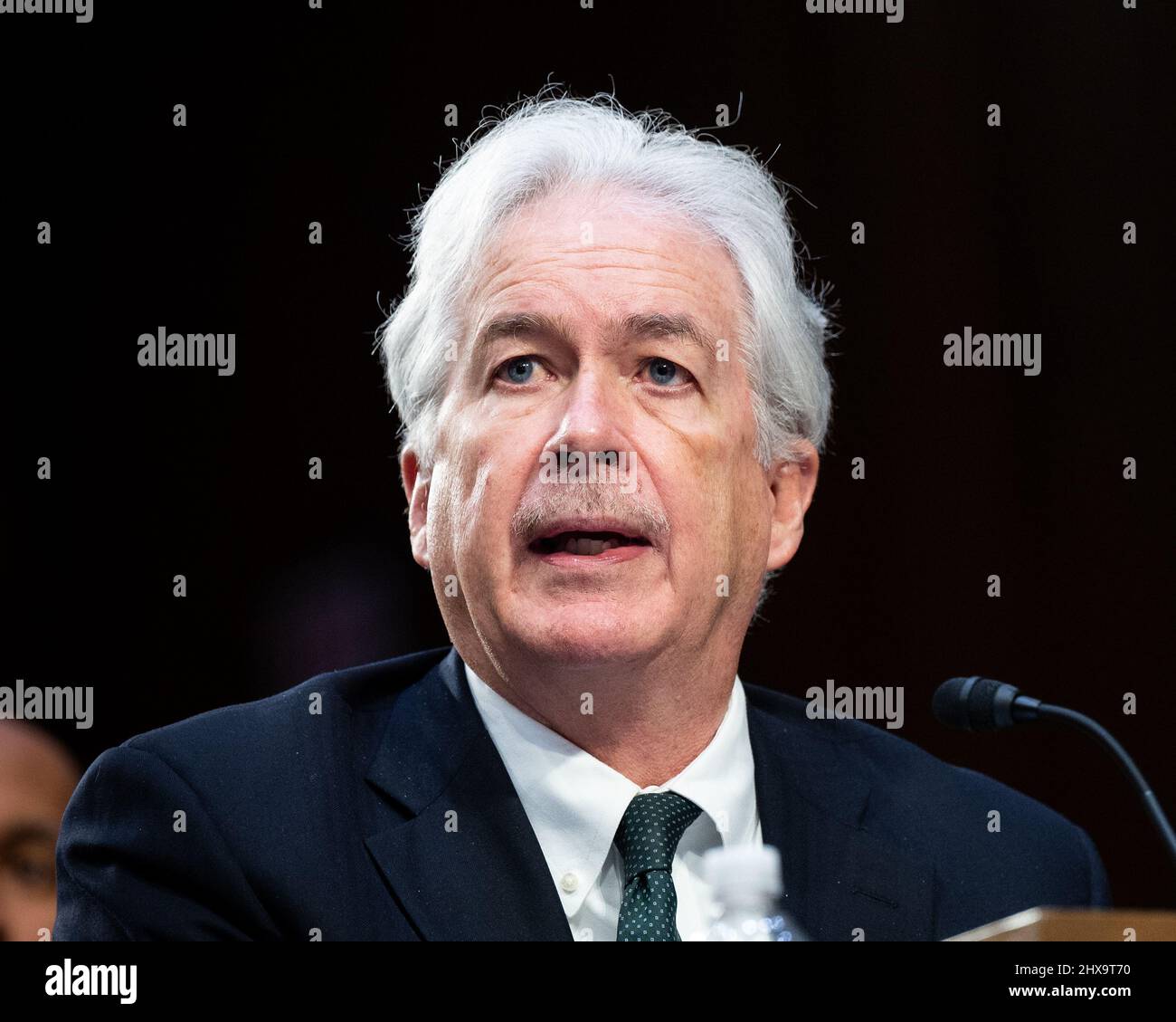Washington DC, Stati Uniti. 10th Mar 2022. William Burns, direttore dell'Agenzia Centrale di intelligenza, parla ad un'audizione del Comitato di intelligenza del Senato. Credit: SOPA Images Limited/Alamy Live News Foto Stock