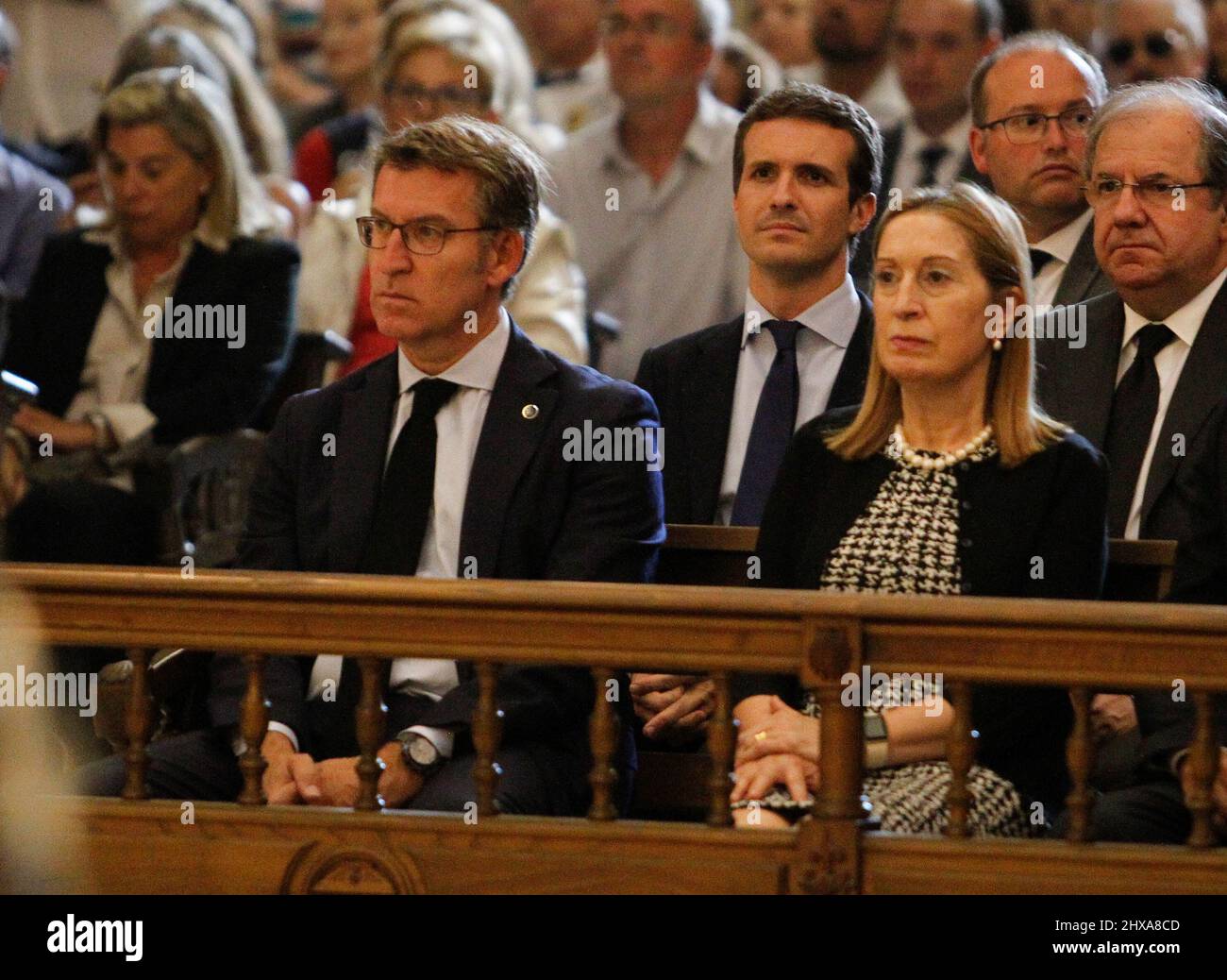 Santiago de Compostela-Spagna. Alberto Nuñez Feijoo, presidente della Xunta de Galicia, insieme a Pablo Casado, presidente del Partito popolare Foto Stock