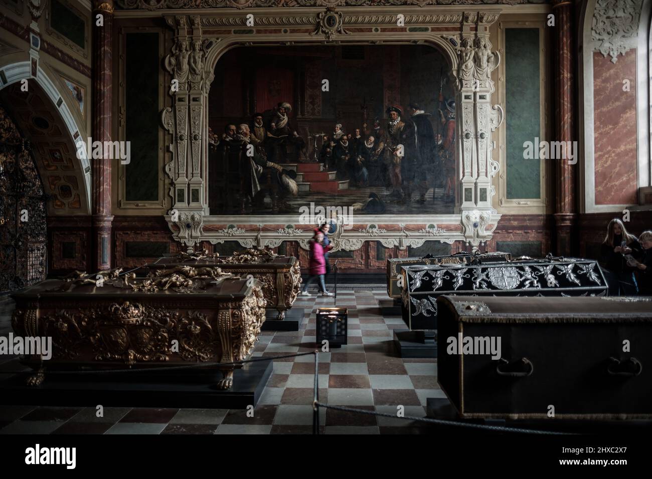 La Cattedrale di Roskilde, dichiarata patrimonio dell'umanità dall'UNESCO, è conosciuta come la chiesa più importante della Danimarca. È il luogo di riposo finale per più di 30 monarchi. Foto Stock