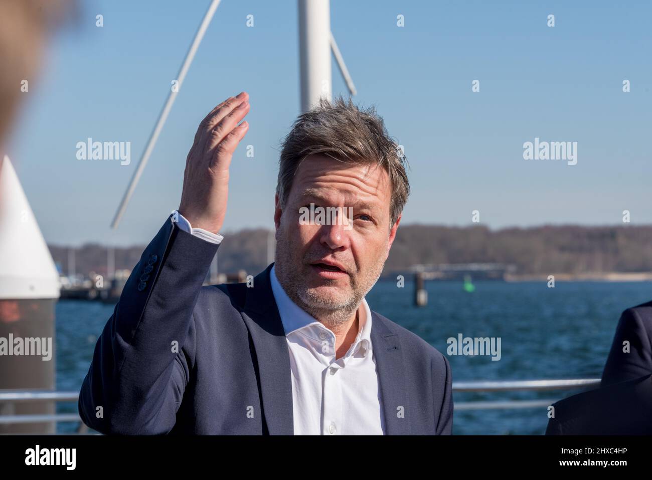 Kiel, 11. März 2022, Bundeswirtschaftsminister Dr. Robert Habeck zu Gesprächen bei Finanzministerin Monika Heinold a Kiel, Schleswig-Holstein Foto Stock