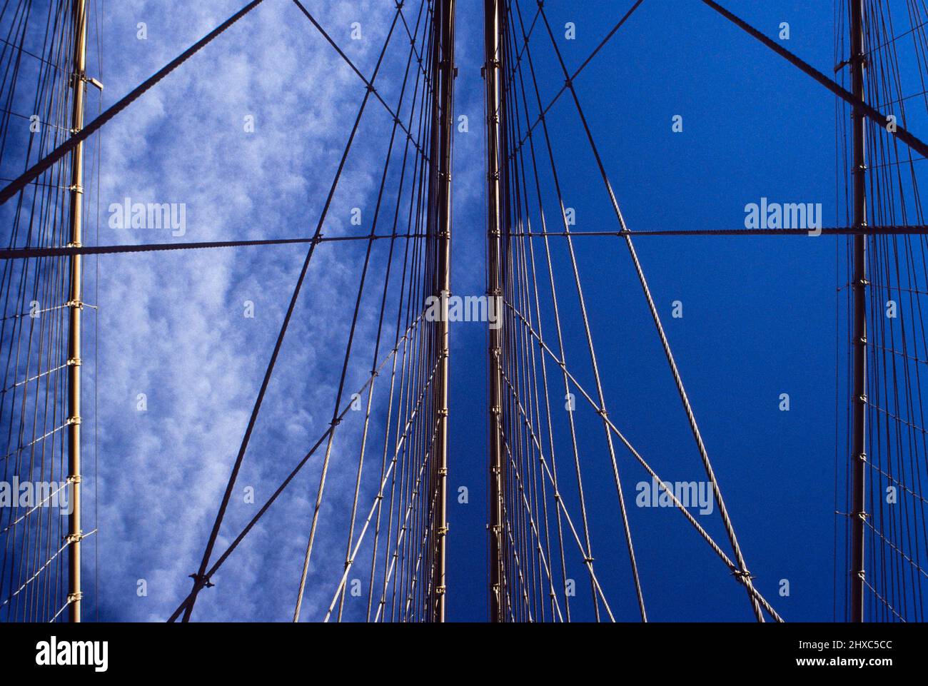 Cavi del ponte di Brooklyn a New York Foto Stock