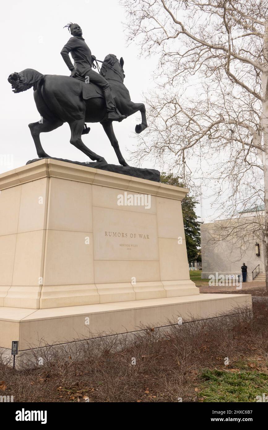 Rumors of War statua di Kehinde Wiley di fronte al Museo delle Belle Arti Richmond Virginia Foto Stock