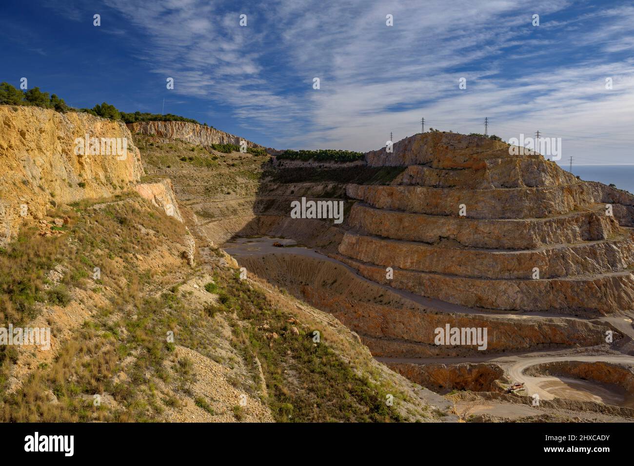 Cave di Les Pedrisses nel massiccio del Garraf (Barcellona, Catalogna, Spagna) ESP: Cantera de las Pedrisses en el macizo del Garraf (Barcellona, Cataluña) Foto Stock