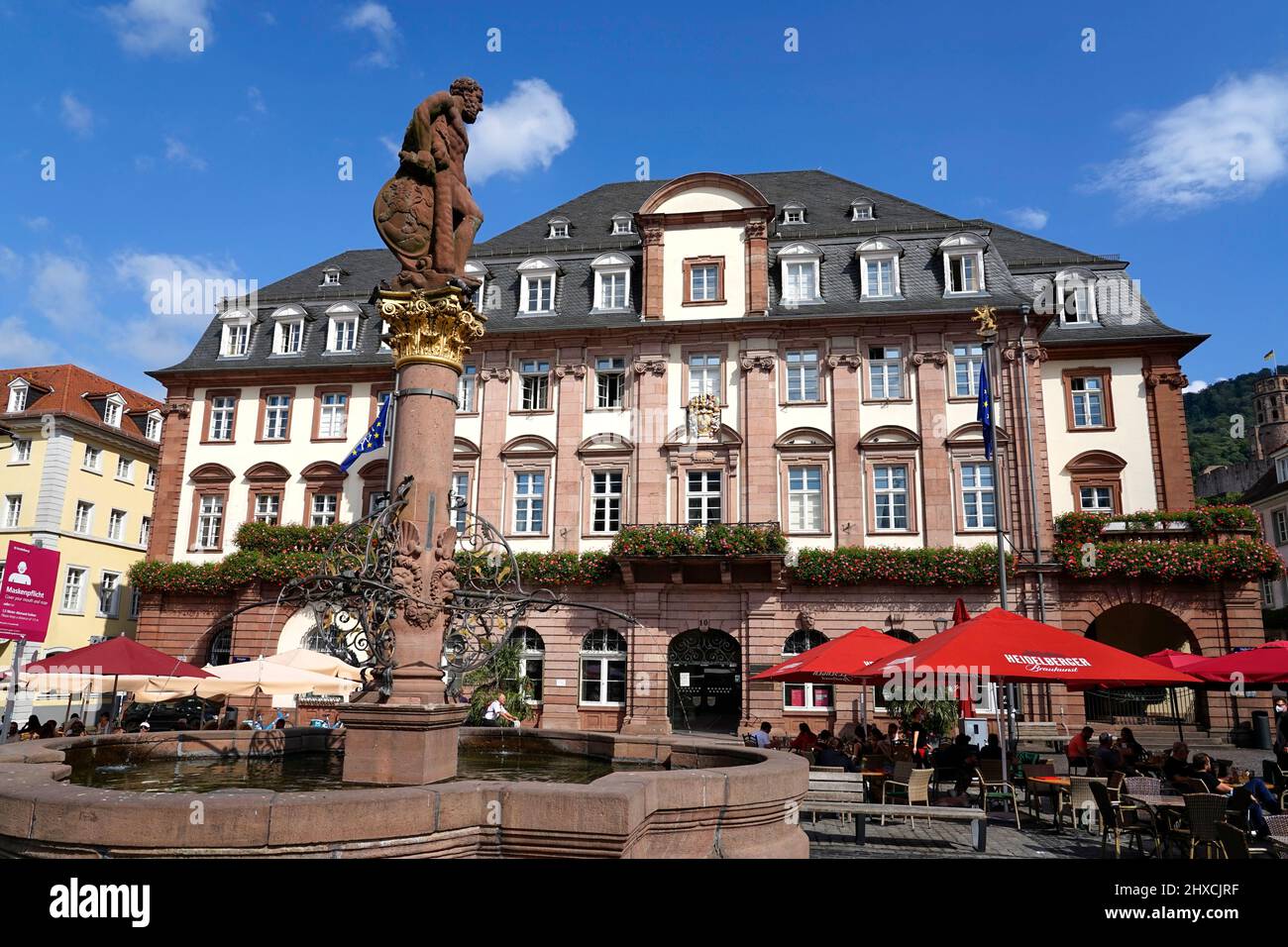 Germania, Baden-Wuerttemberg, Heidelberg, Città Vecchia, Piazza del mercato, Municipio, Fontana di Ercole Foto Stock