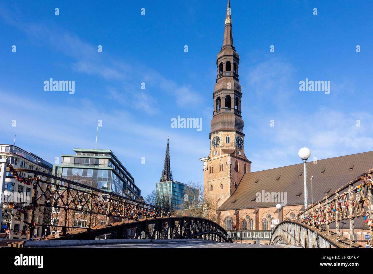 Città anseatica di Amburgo, vista degli edifici del famoso quartiere dei magazzini Foto Stock