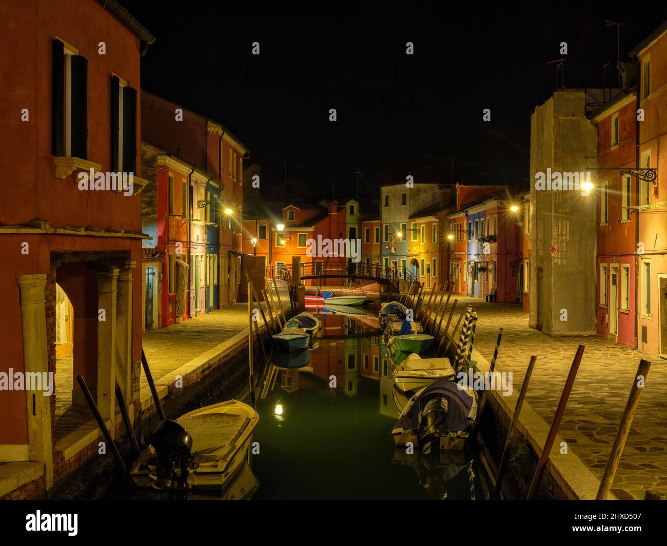 Sulla strada di Burano nella laguna di Venezia Foto Stock