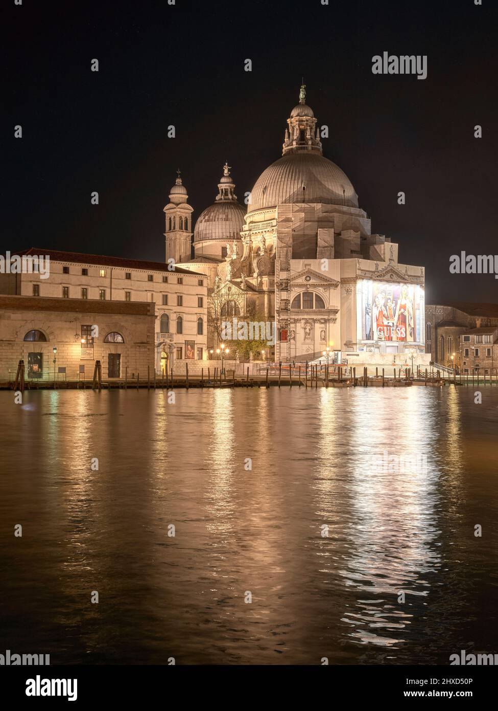 Vista della Basilica di Santa Maria della Salute, Venezia Foto Stock