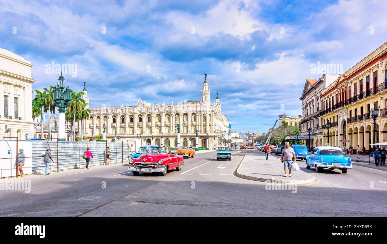 Paesaggio urbano e teatro nazionale Alicia Alonso, l'Avana, Cuba Foto Stock