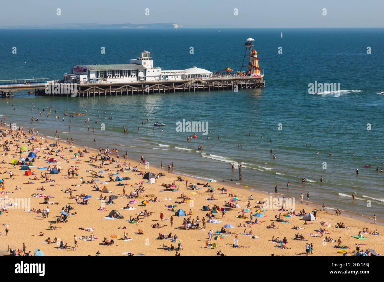 Inghilterra, Dorset, Bournemouth, Bournemouth Beach e Pier Foto Stock
