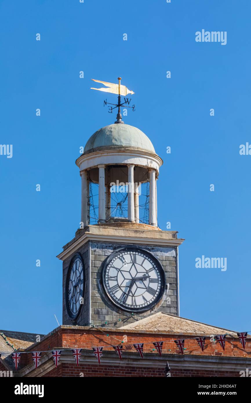 Inghilterra, Dorset, Bridport, Town Hall Clock Tower Foto Stock