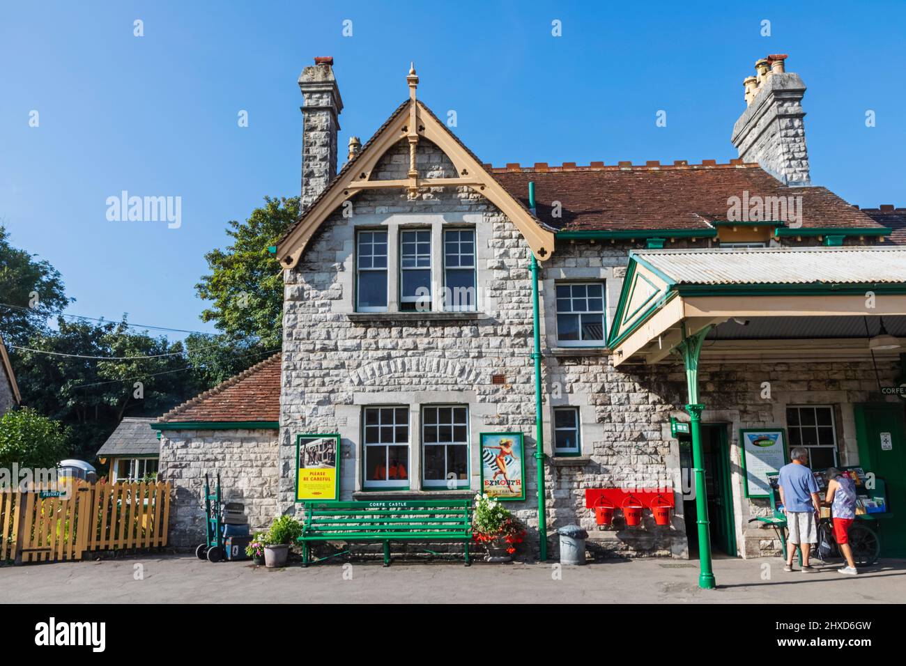 Inghilterra, Dorset, Isola di Purbeck, Castello di Corfe, la storica piattaforma della stazione ferroviaria Foto Stock