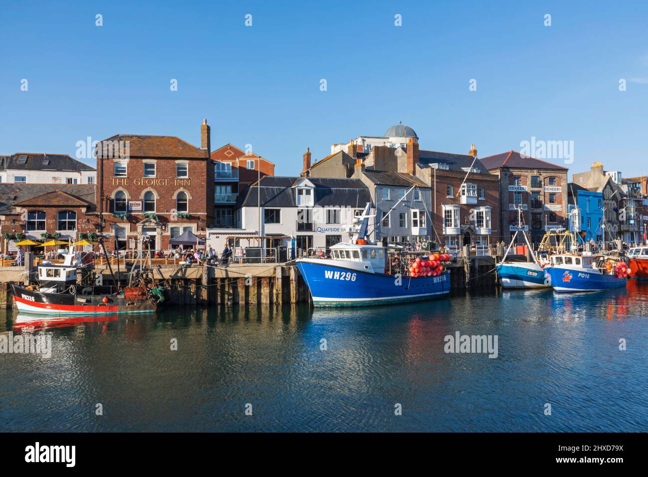 Inghilterra, Dorset, Weymouth, Weymouth Harbour, The George Inn Pub Foto Stock