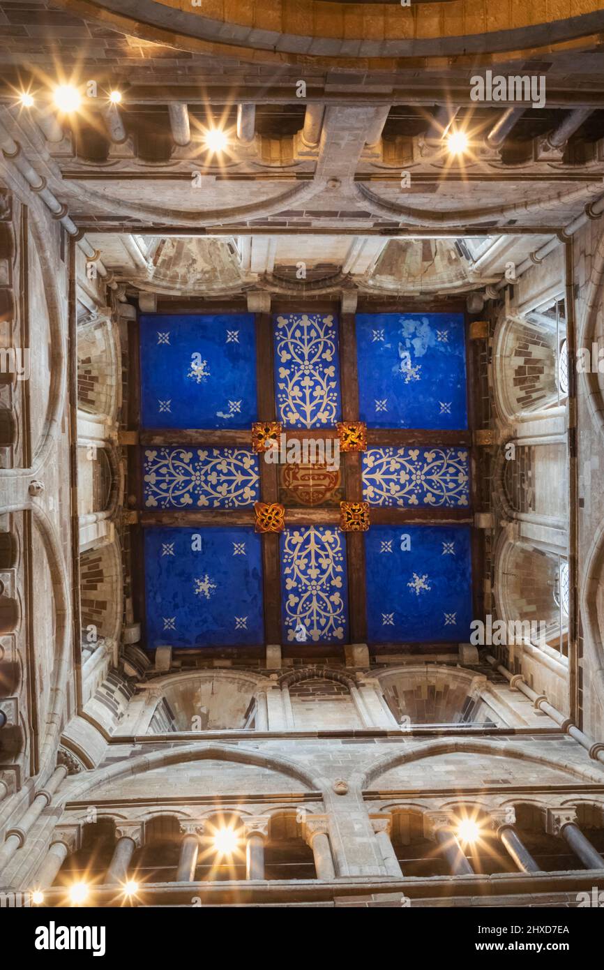 Inghilterra, Dorset, Wimborne, Chiesa di Wimborne Minster, Vista interna della Torre Foto Stock