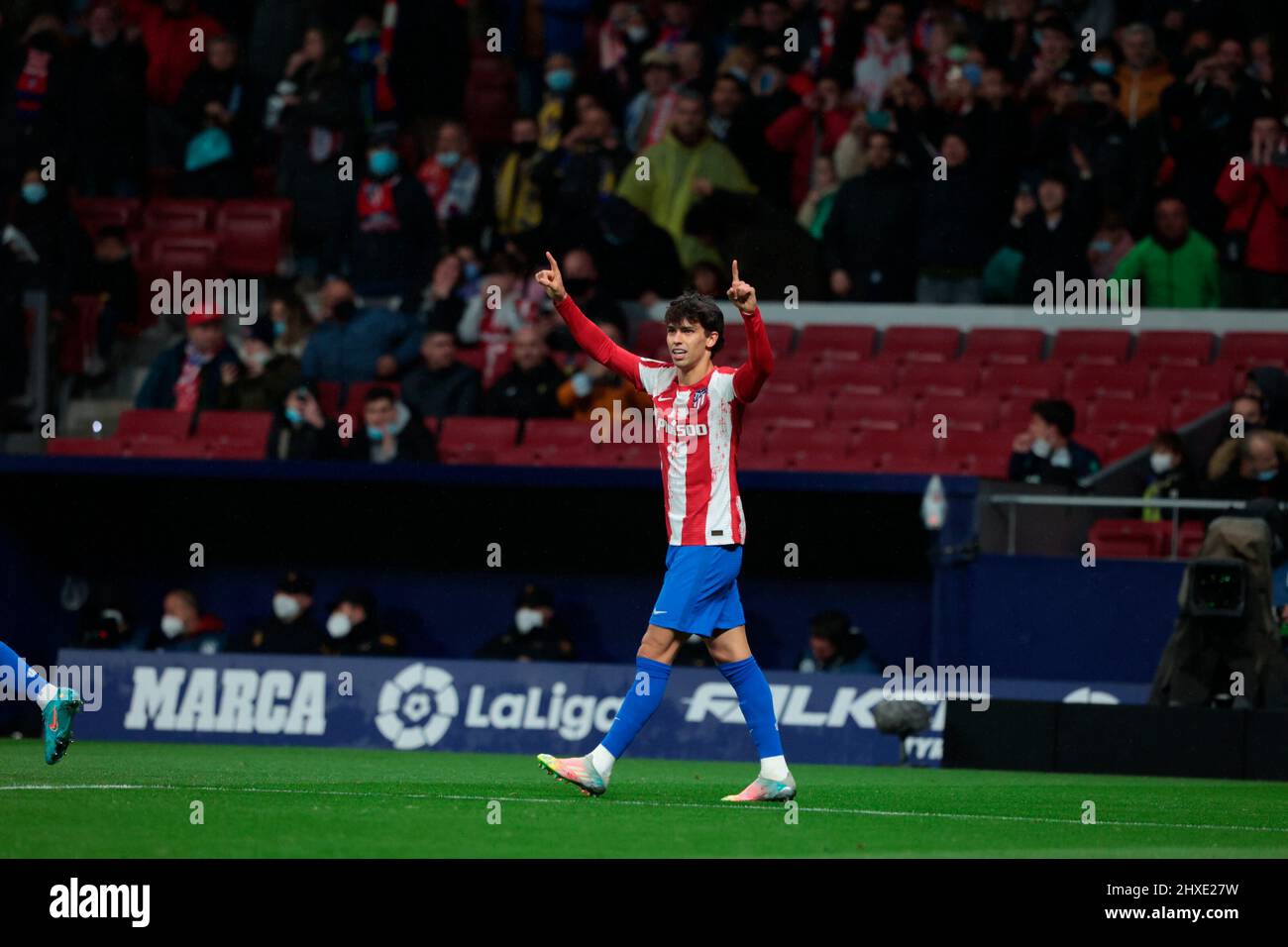 Madrid, spagnolo. 11th Mar 2022. Madrid, Spagna; 11.03.2022.- Atletico de Madrid vs Cadiz calcio a la Liga Spagna partita 28 tenutasi allo stadio Wanda Metropolitano, a Madrid. Joao Felix giocatore atletico de Madrid segna gol. Cadiz giocatore Punteggio finale 2-1 Vincitore atletico credito: Juan Carlos Rojas/dpa/Alamy Live News Foto Stock