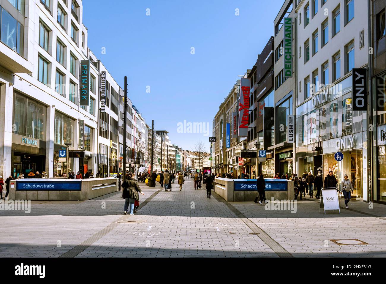 Zona pedonale Schadowstrasse Dusseldorf Foto Stock