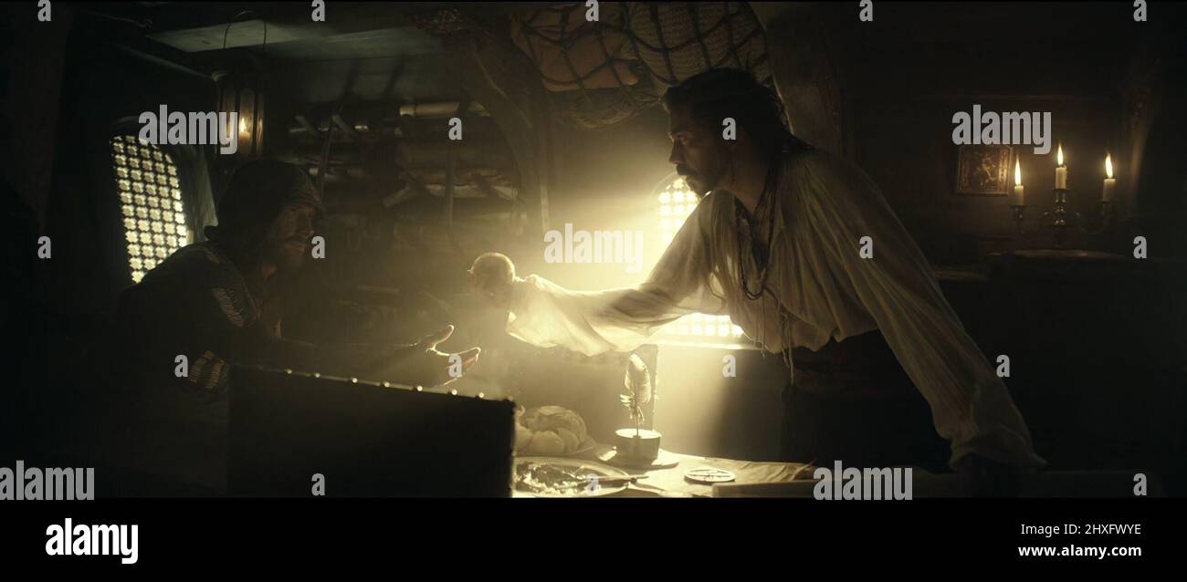 MICHAEL FASSBENDER e GABY ANDREU in ASSASSIN'S CREED (2016), diretto da JUSTIN KURZEL. CREDIT: 20TH CENTURY FOX/REGENCY ENT/UBISOFT MOTION/DMC/HONG KONG AL / ALBUM Foto Stock