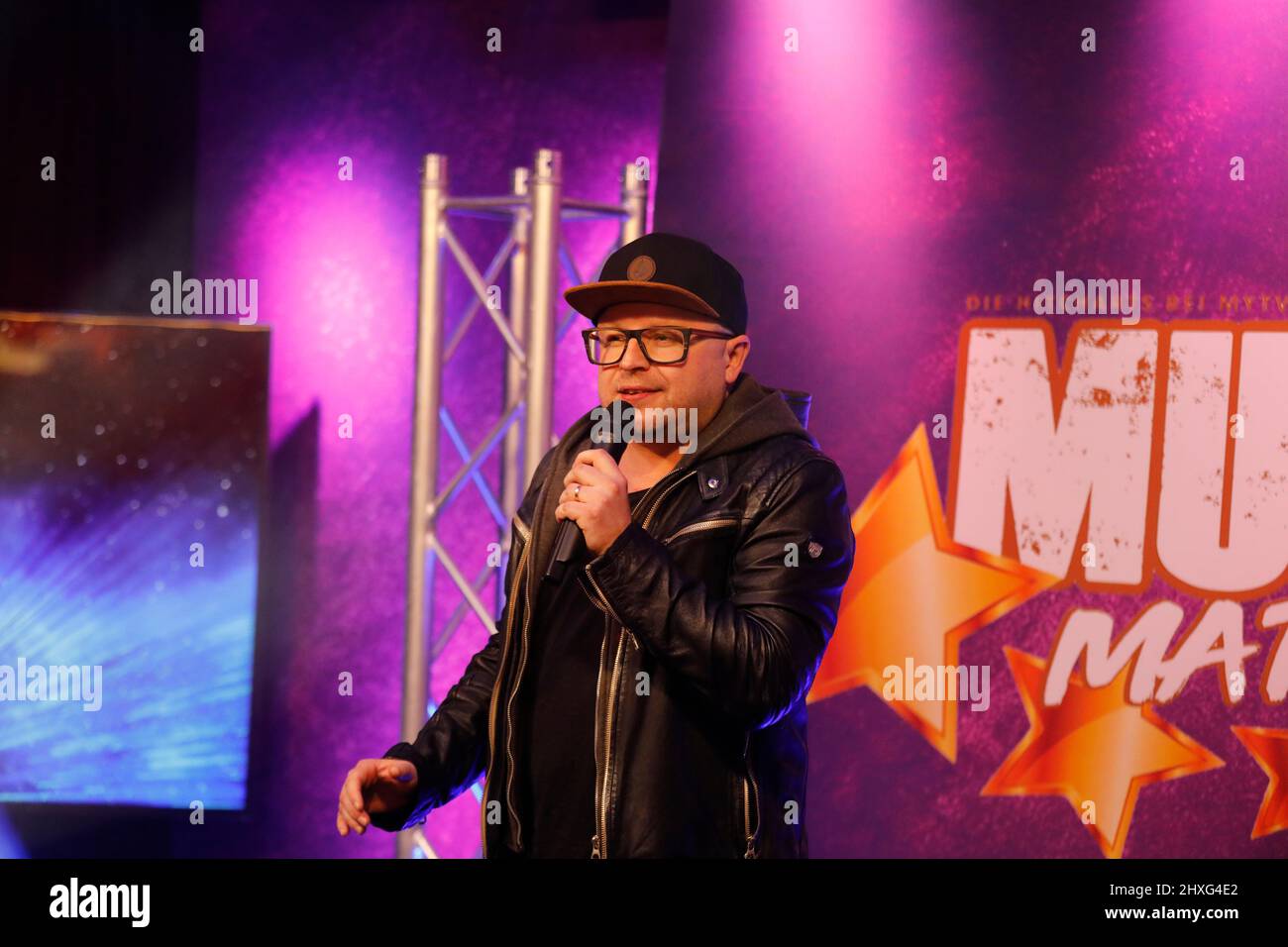 Anthony Weihs beim MusicMatch - Die Hitcharts bei MyTVplus im Gläsernen Studio von MyTVplus im Elbepark. Dresda,11.03.2022 Foto Stock