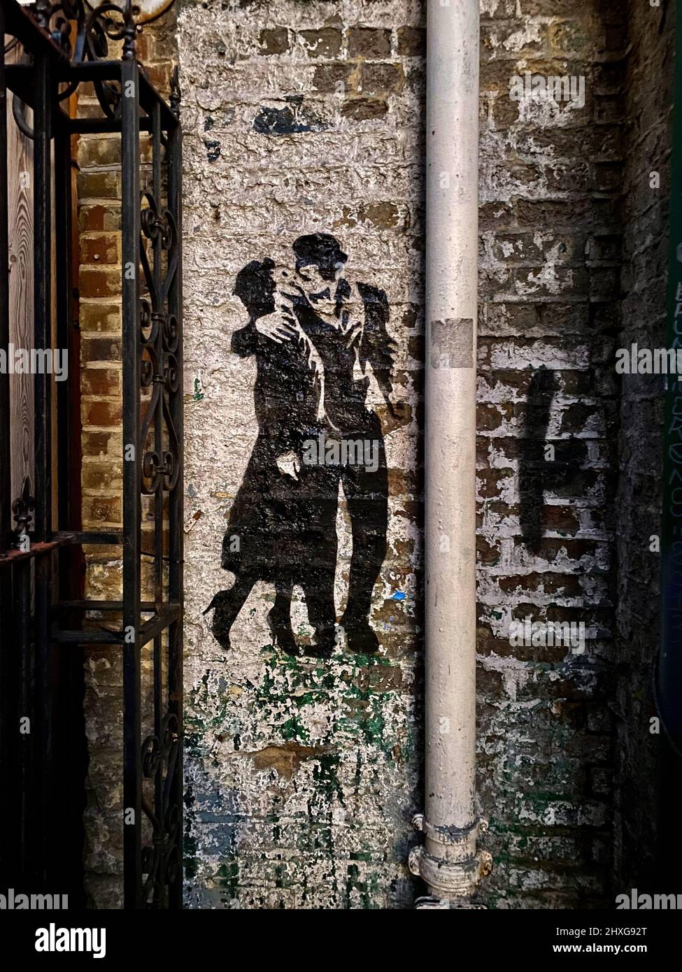 Arte di strada di ispirazione Banksy a Shoreditch, Londra orientale. Credit: Amy Deats/Alamy Stock Photo Foto Stock