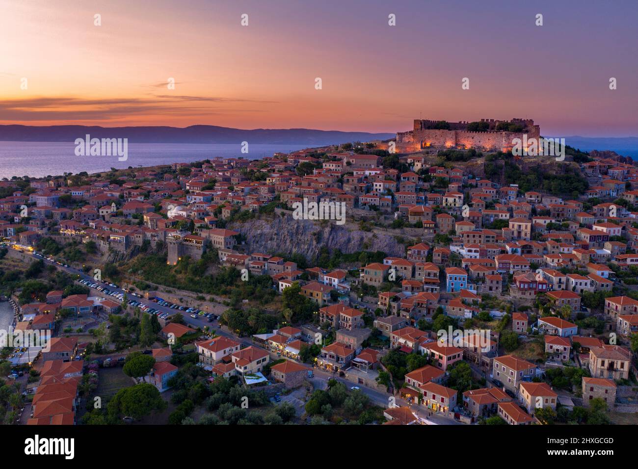 Famosa città vecchia di Molyvos, isola di Lesbo, Grecia. Foto Stock